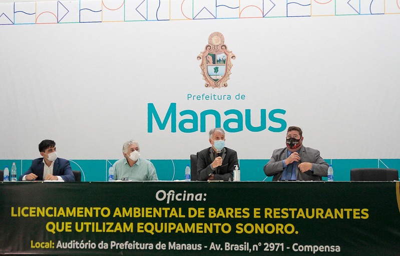 Prefeitura de Manaus realiza oficina de licenciamento ambiental para empresários de bares e restaurantes