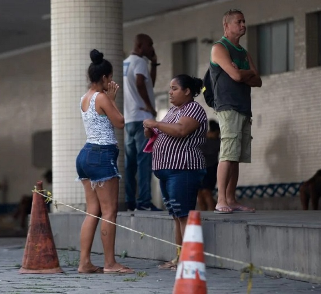 Morre menina de 11 anos que foi atropelada por carro alegórico no Carnaval do Rio