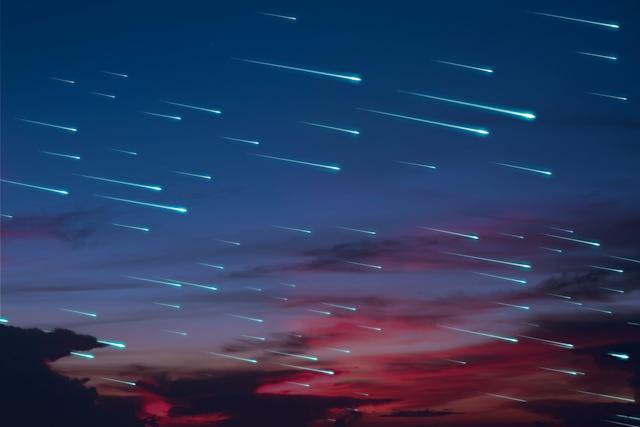 Tempestade de meteoros poderá ser vista nesta terça-feira (31)