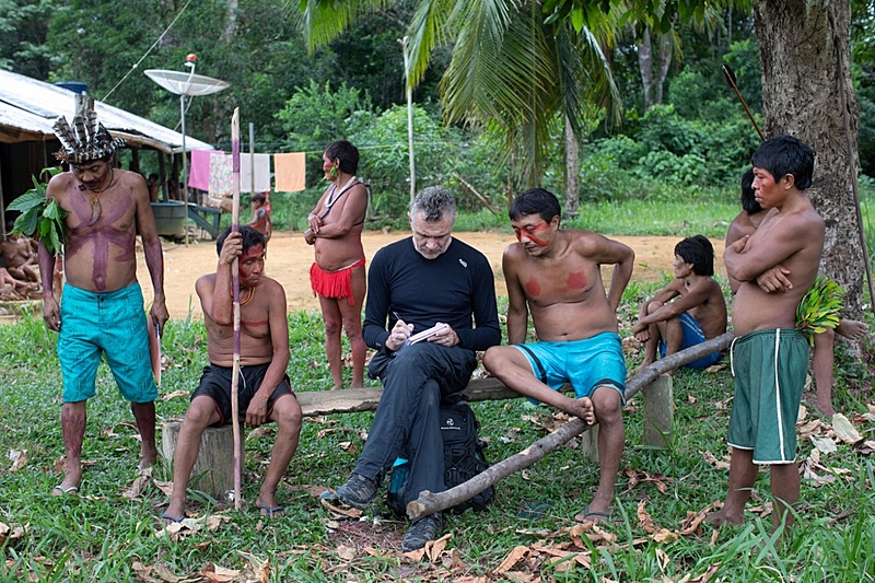 Conheça Dom Phillips, jornalista que trocou editoria de música após se ‘apaixonar’ pela Amazônia