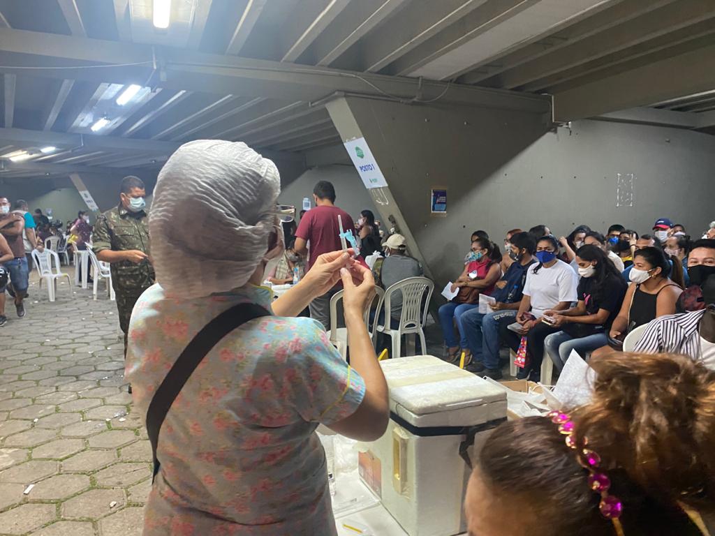 Manaus amplia acesso à vacina contra Covid-19 com retorno de posto no Sambódromo