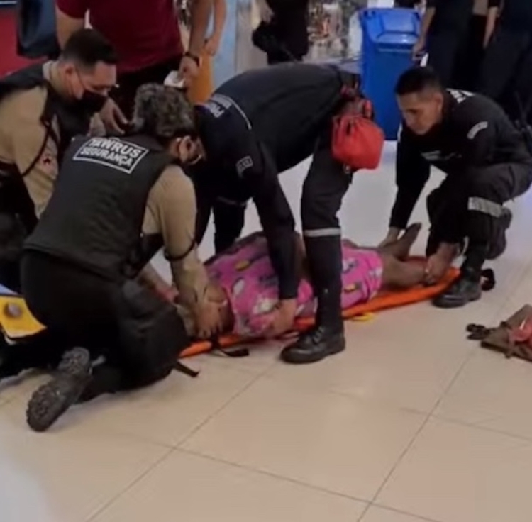Patixa Teló passa mal e é socorrida em shopping de Manaus; vídeo