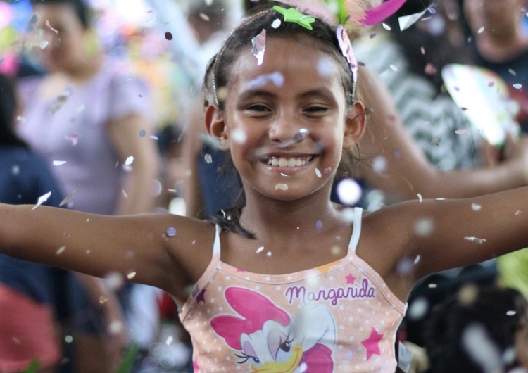 Crianças até 12 anos não poderão assistir desfiles de Carnaval em Manaus