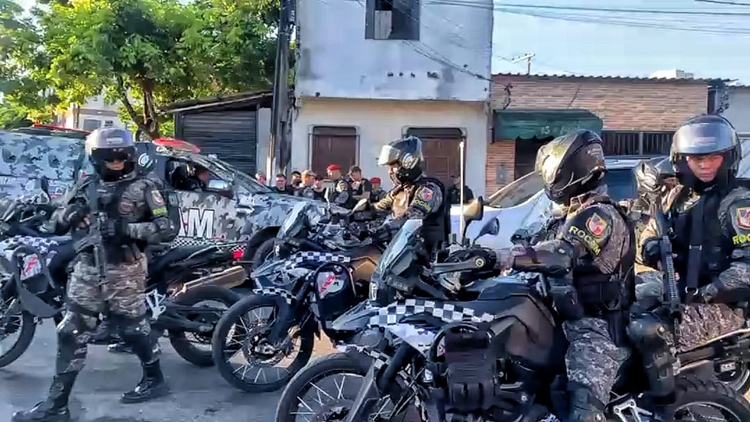 Polícia ocupa bairro por tempo indeterminado após operação em Manaus