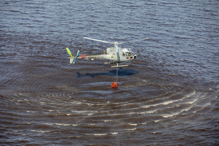 Helicópteros da Marinha vão auxiliar combate a incêndios no Amazonas